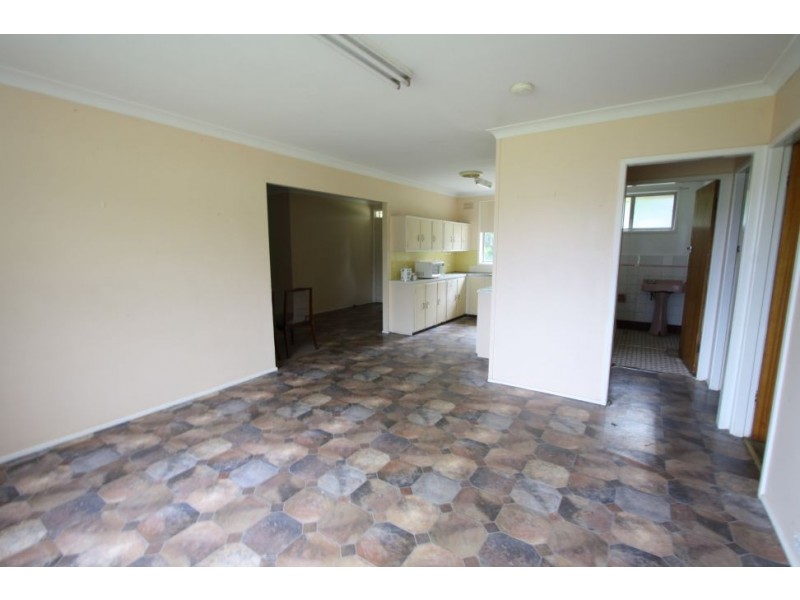 10 Menangle Street West, Picton NSW 2571