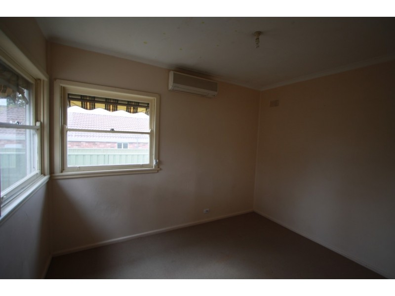 32 Westbourne Avenue, Thirlmere NSW 2572