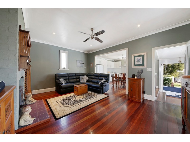 9 Campbell Street, Picton NSW 2571