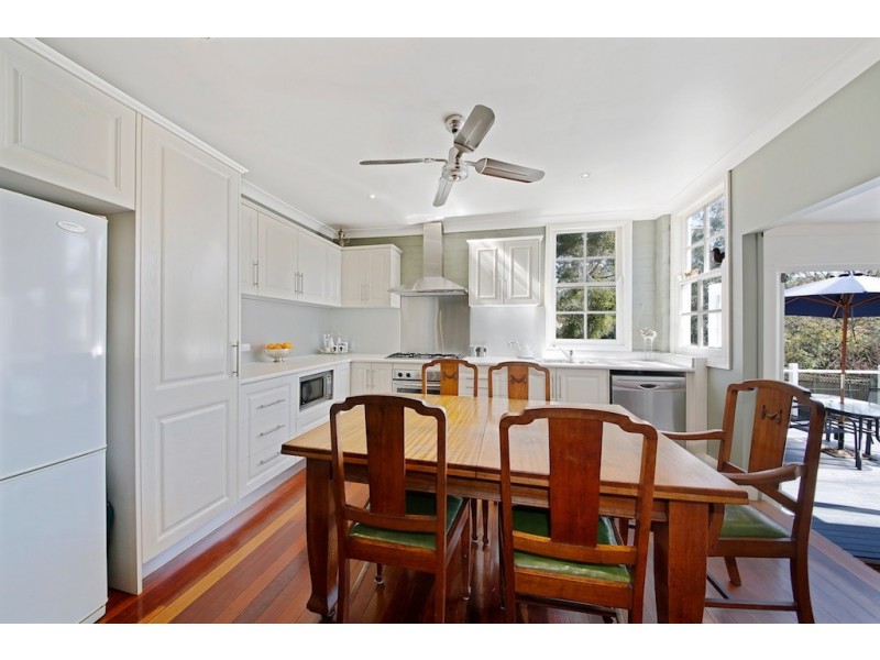 9 Campbell Street, Picton NSW 2571