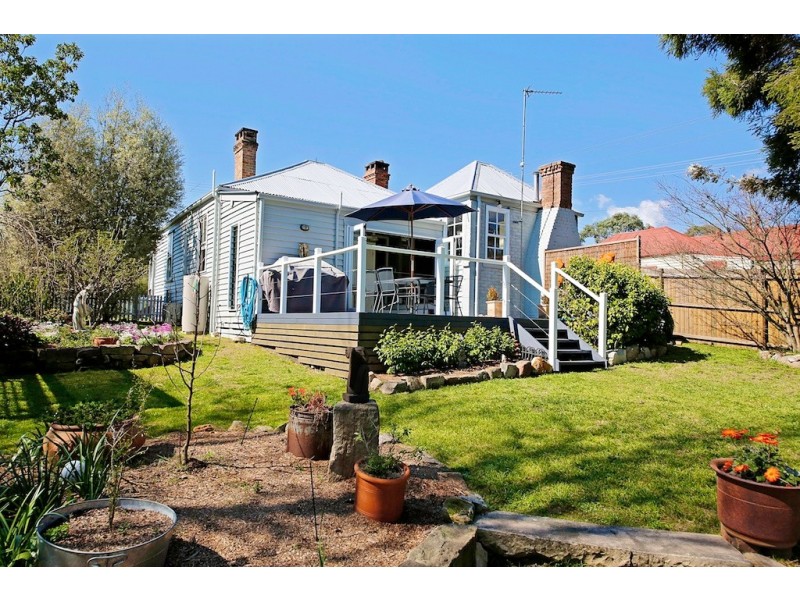 9 Campbell Street, Picton NSW 2571