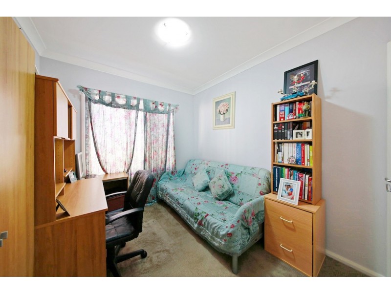 10 Close Street, Thirlmere NSW 2572