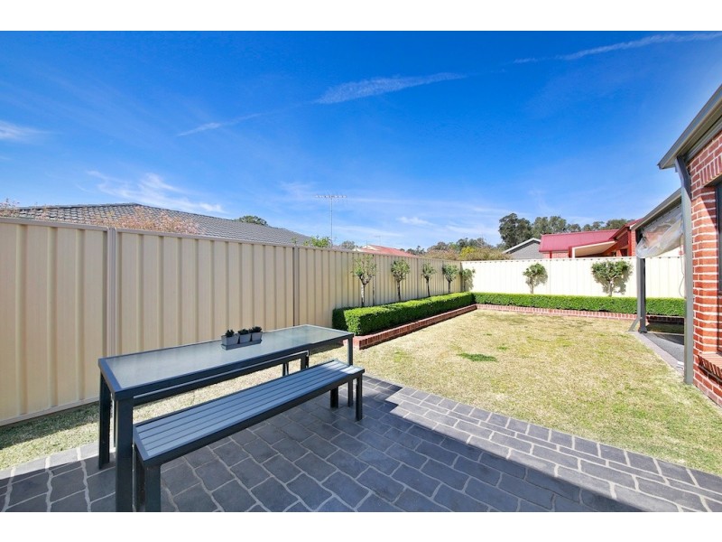 10 Close Street, Thirlmere NSW 2572