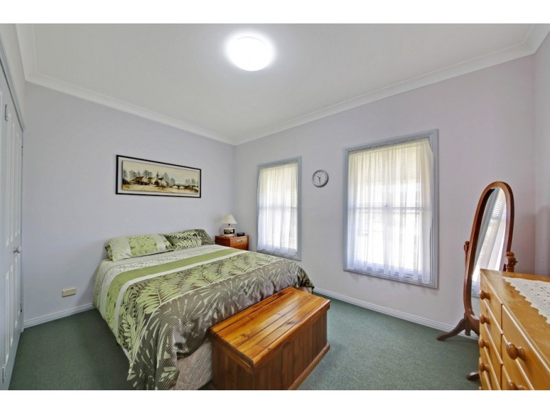 6 Krista Place, Tahmoor NSW 2573