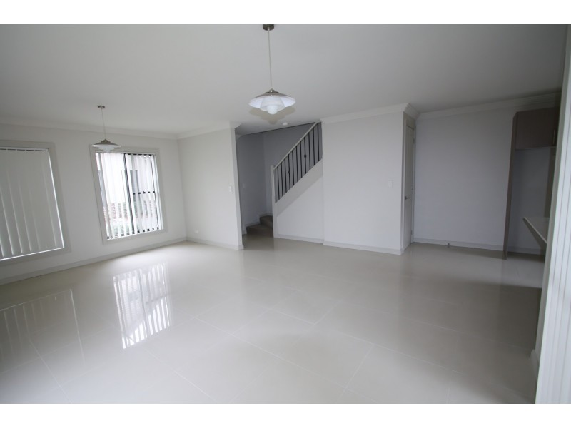 1, 113-123 Menangle Street, Picton NSW 2571
