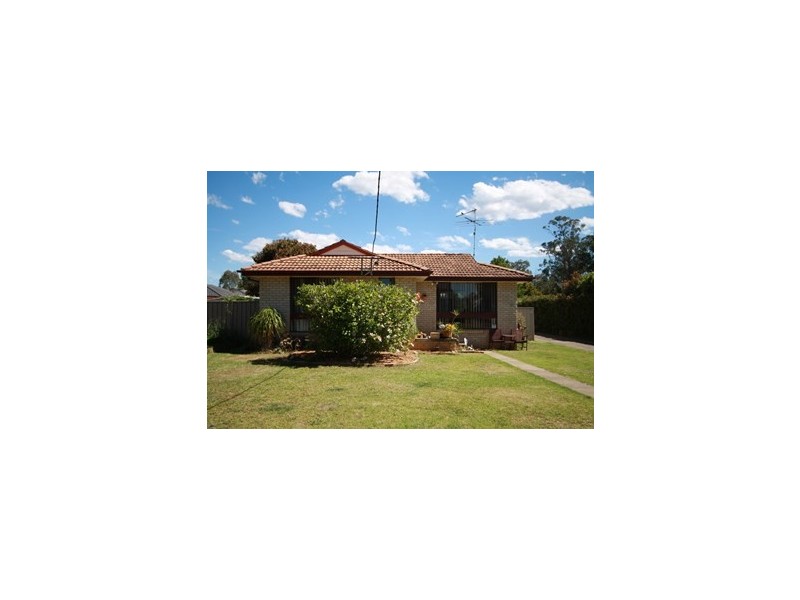 10 Mason Street, Thirlmere NSW 2572