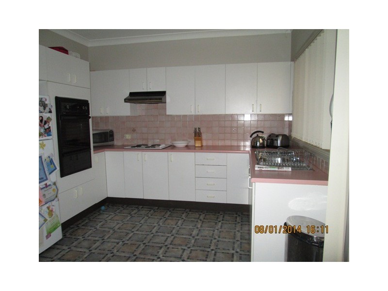 5D Albert Avenue, Thirlmere NSW 2572