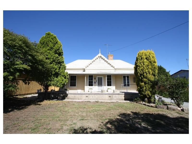 38 Wild St, Picton NSW 2571