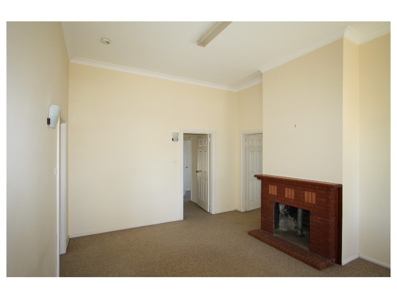 38 Wild St, Picton NSW 2571