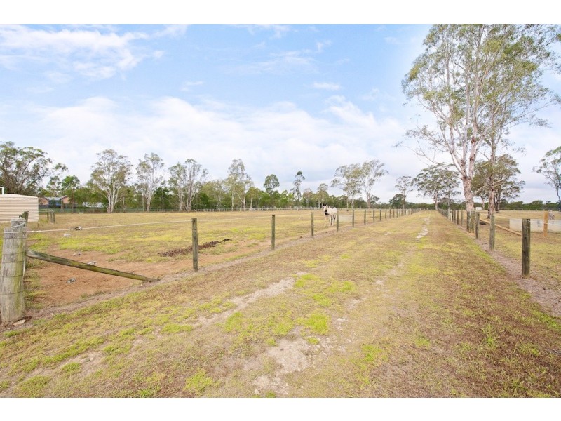 40 Mockingbird Road, Pheasants Nest NSW 2574