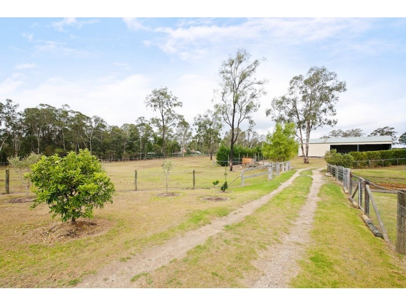 40 Mockingbird Road, Pheasants Nest NSW 2574
