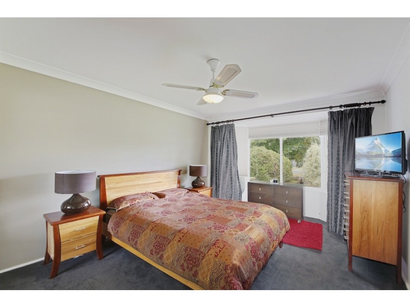 8 Turner Street, Thirlmere NSW 2572