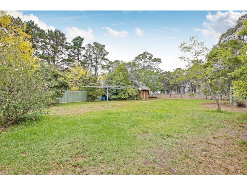 8 Turner Street, Thirlmere NSW 2572