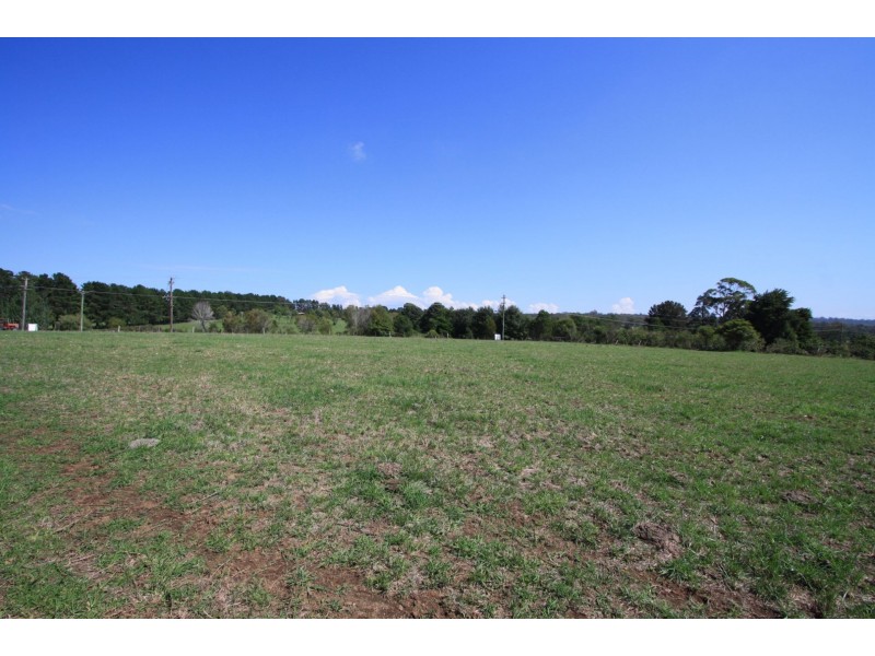 215 Fergusson Rd, Lakesland NSW 2572