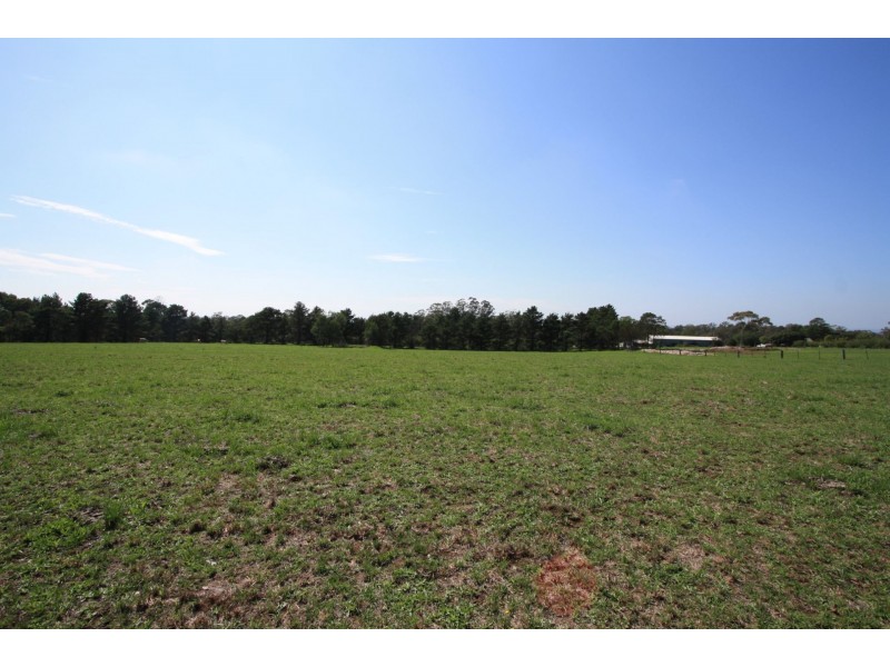 215 Fergusson Rd, Lakesland NSW 2572