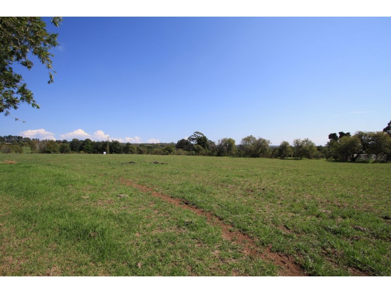 215 Fergusson Rd, Lakesland NSW 2572