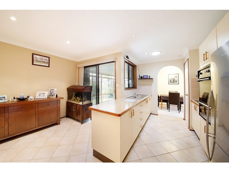13 Krista Place, Tahmoor NSW 2573