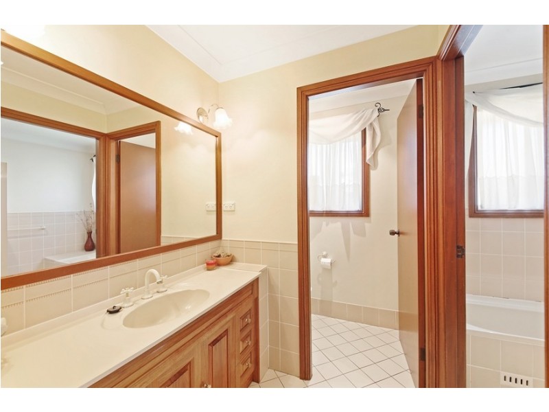 11 Wherritt Close, Picton NSW 2571