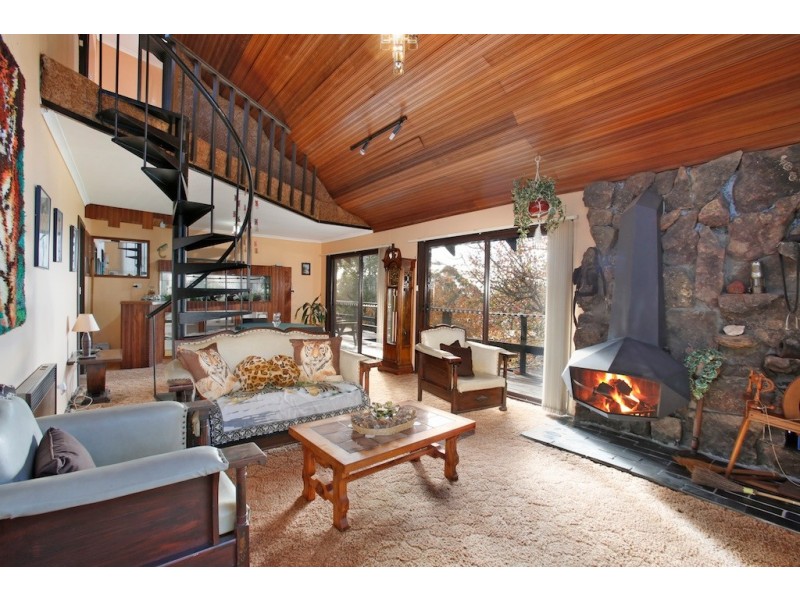 16 Grandview Parade, Hill Top NSW 2575