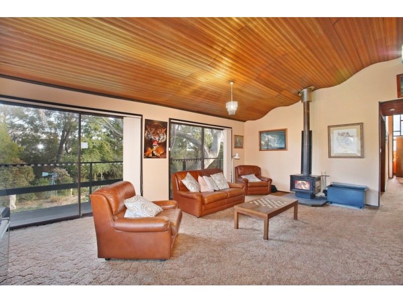 16 Grandview Parade, Hill Top NSW 2575