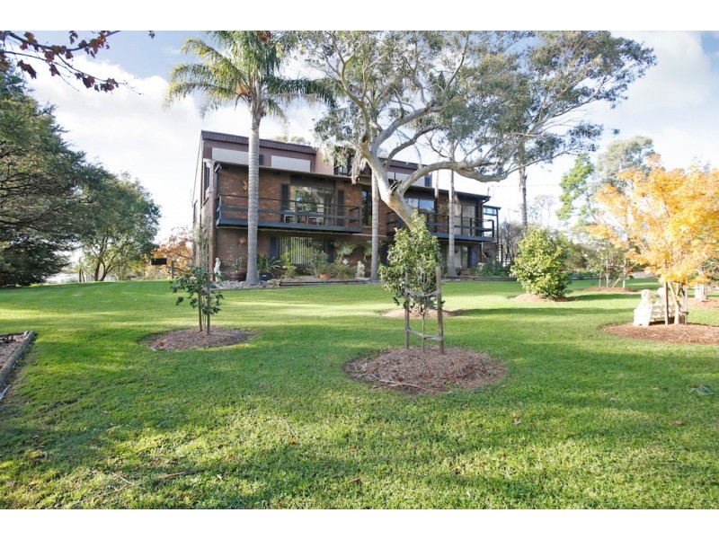 16 Grandview Parade, Hill Top NSW 2575