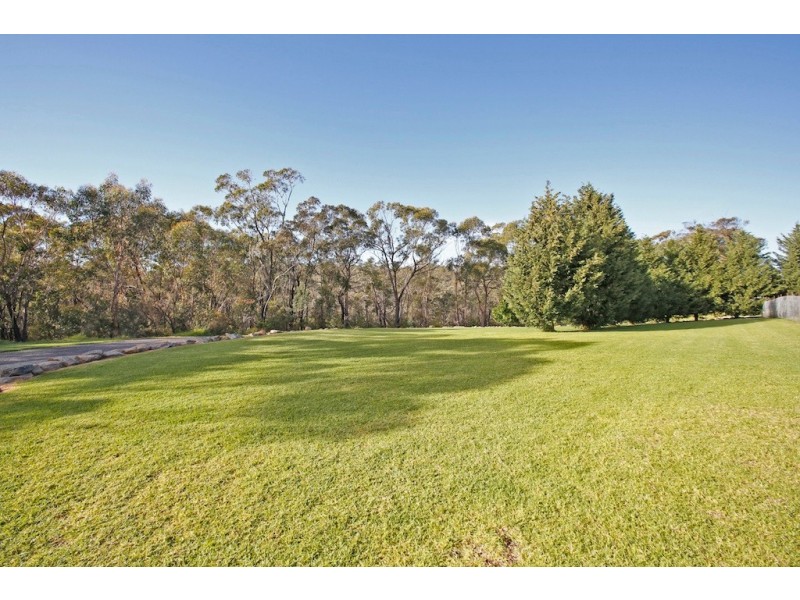 16 Grandview Parade, Hill Top NSW 2575