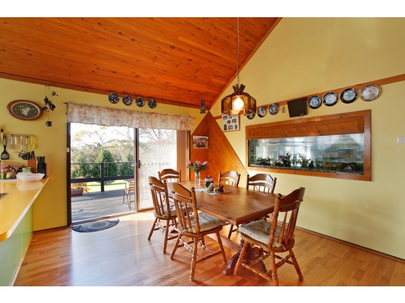 16 Grandview Parade, Hill Top NSW 2575