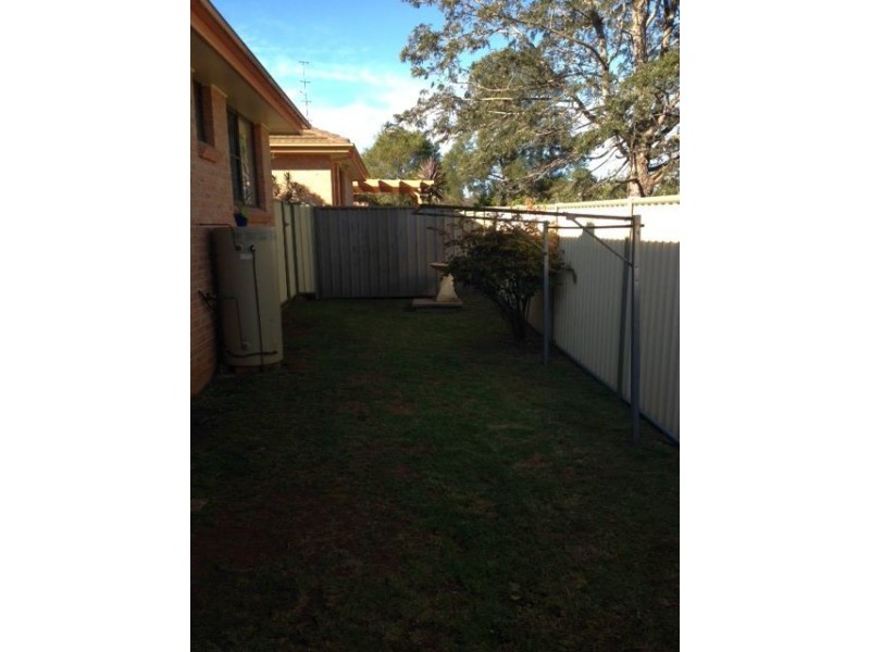 2/46 Struan Street, Tahmoor NSW 2573