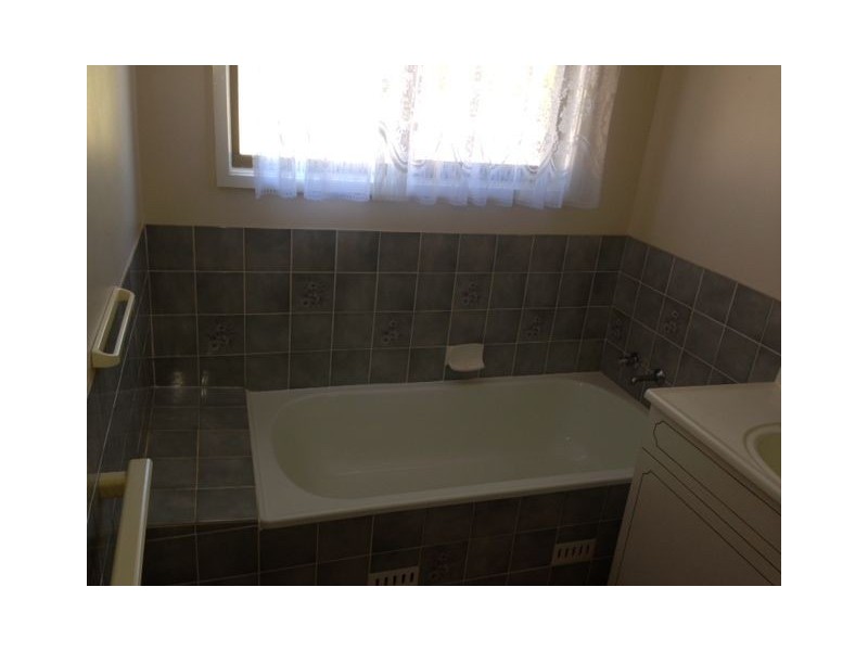 2/46 Struan Street, Tahmoor NSW 2573