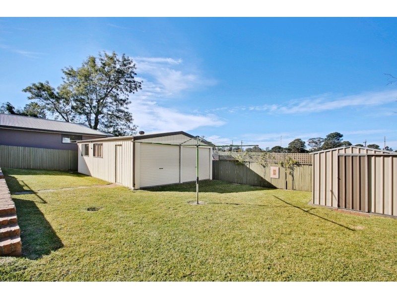 30 Castlereagh Street, Tahmoor NSW 2573