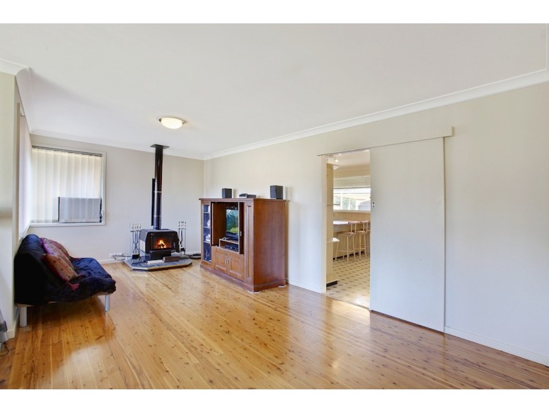 56 Westbourne Ave, Thirlmere NSW 2572
