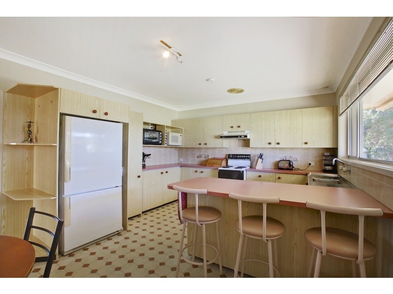 56 Westbourne Ave, Thirlmere NSW 2572