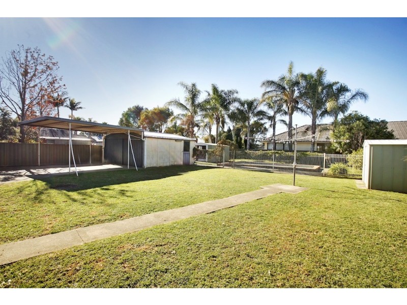 56 Westbourne Ave, Thirlmere NSW 2572