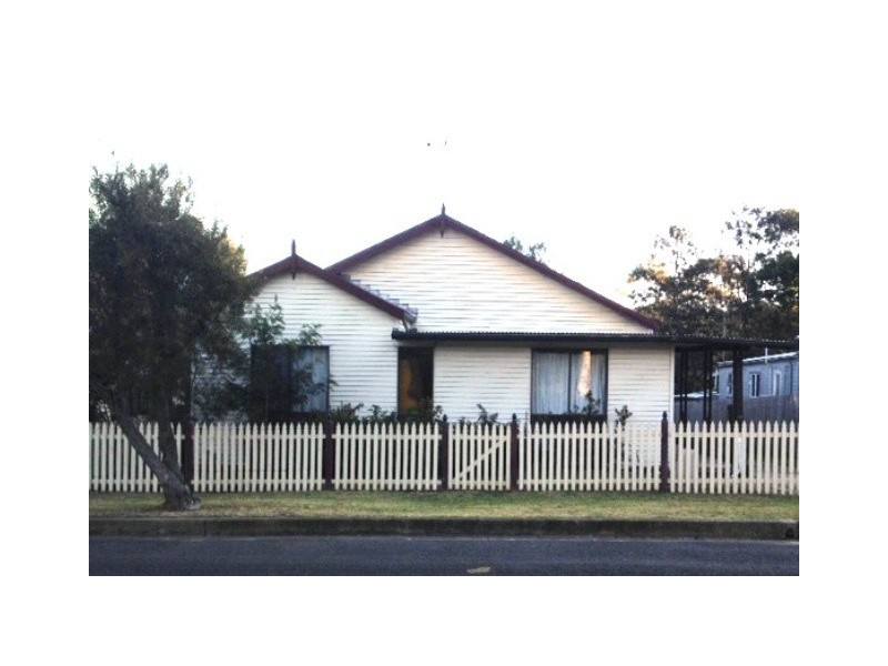 19 Campbell Street, Picton NSW 2571
