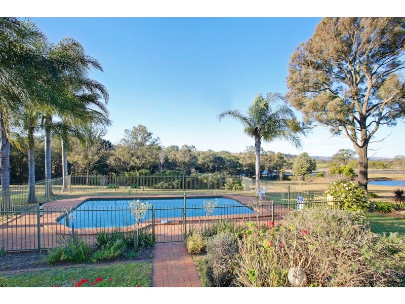 380 Oaks Road, Thirlmere NSW 2572