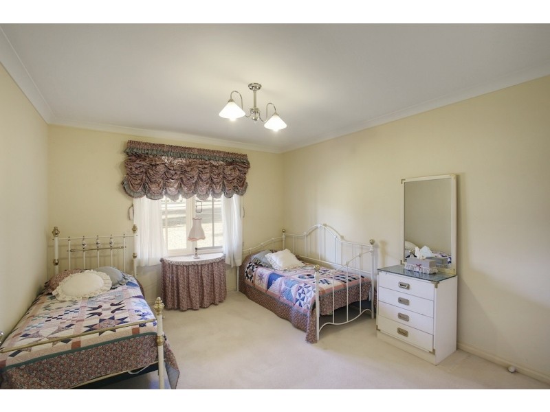 380 Oaks Road, Thirlmere NSW 2572