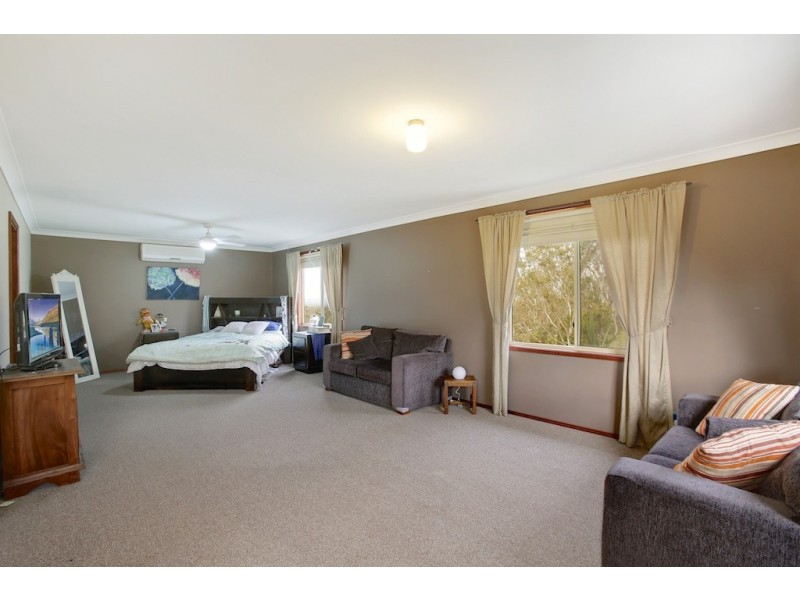 10 Krista Place, Tahmoor NSW 2573