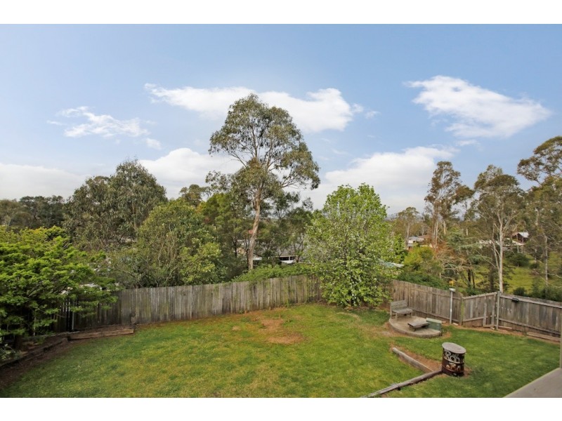 10 Krista Place, Tahmoor NSW 2573