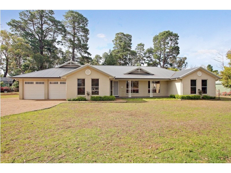 14 Kiandra Cres, Yerrinbool NSW 2575