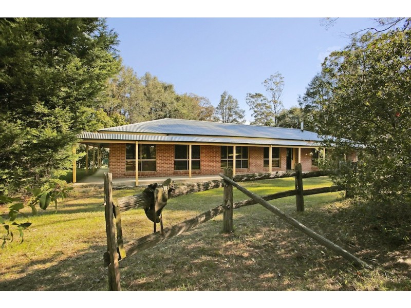 5 Lakesland Road, Thirlmere NSW 2572
