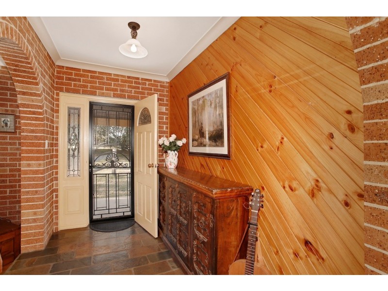 5 Lakesland Road, Thirlmere NSW 2572