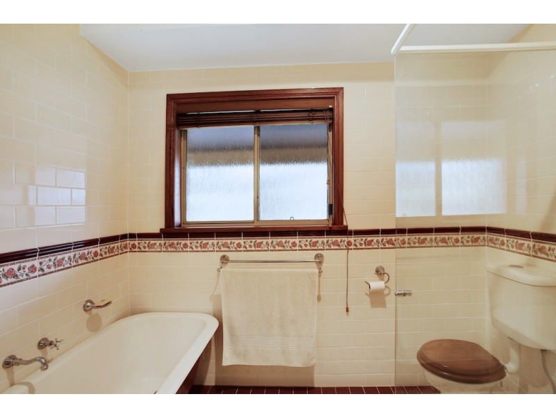 5 Lakesland Road, Thirlmere NSW 2572