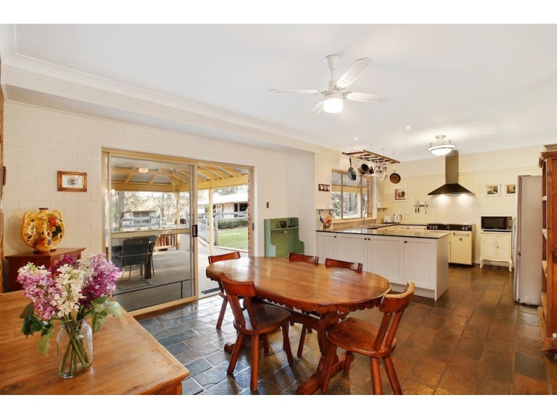 5 Lakesland Road, Thirlmere NSW 2572