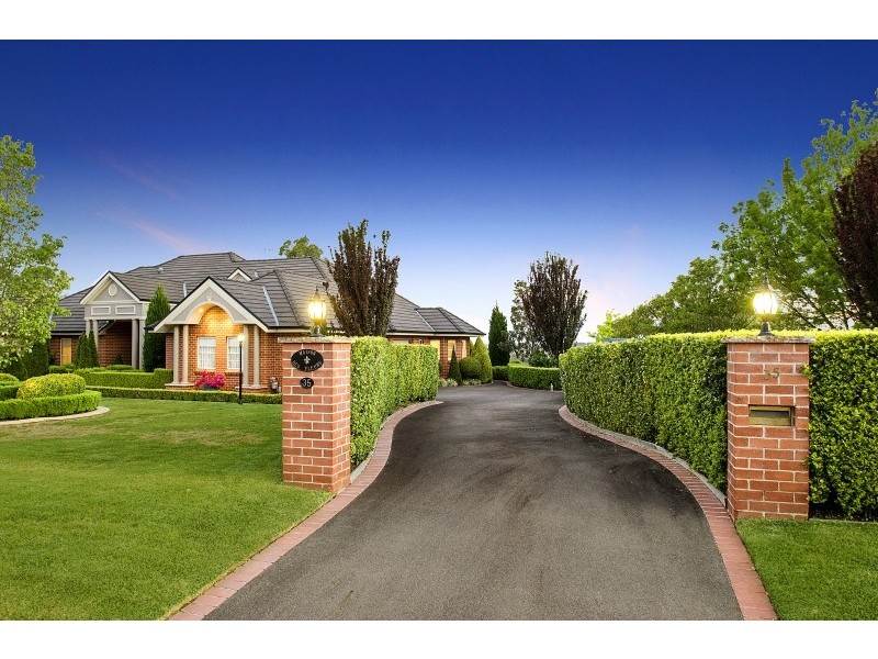 35 The Grange, Picton NSW 2571