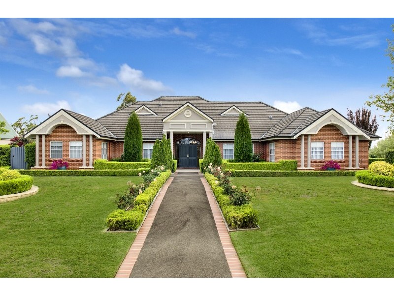 35 The Grange, Picton NSW 2571