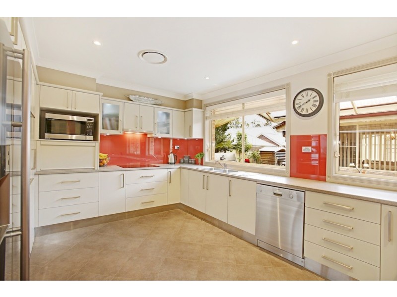 6 Station Street, Thirlmere NSW 2572