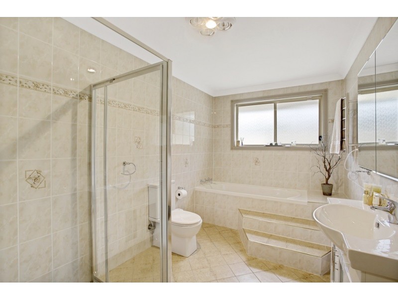 6 Station Street, Thirlmere NSW 2572