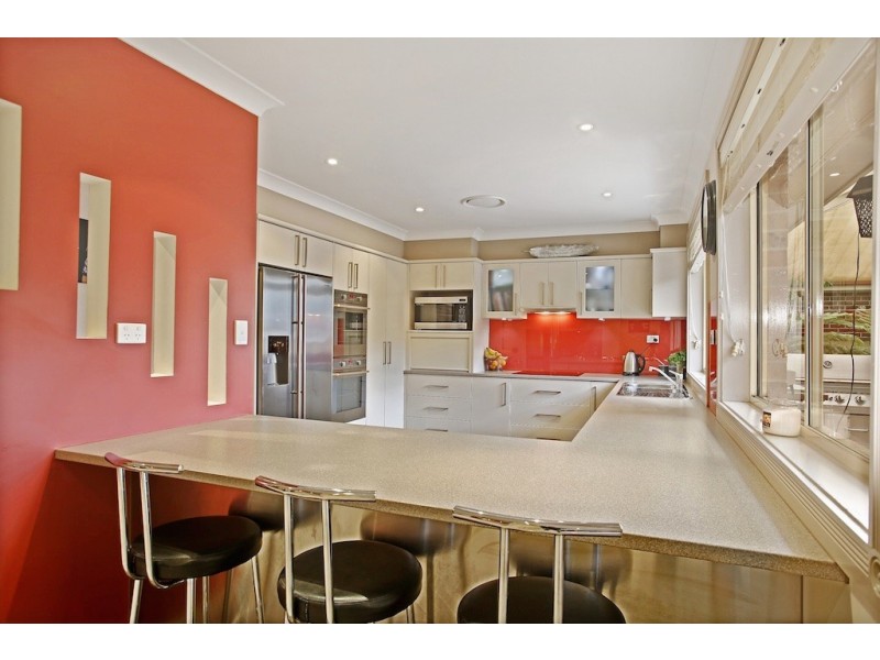 6 Station Street, Thirlmere NSW 2572