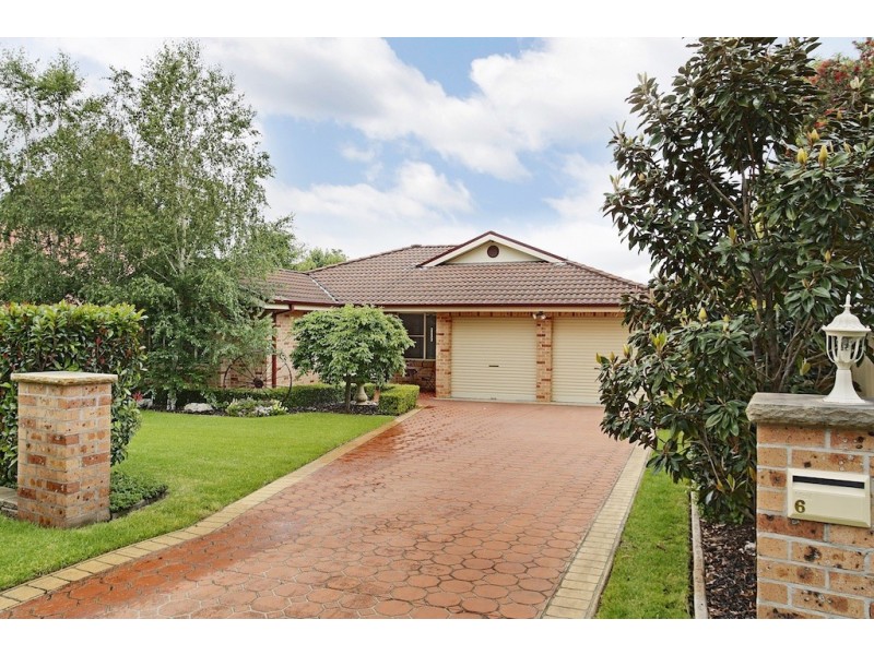 6 Station Street, Thirlmere NSW 2572