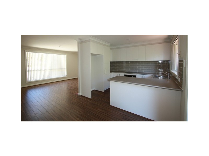 11/5-7 Winparra Close, Tahmoor NSW 2573